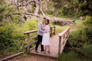 Read more about the article Los Osos Oaks Engagement session
