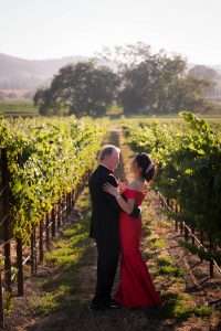Read more about the article Edna Valley Vineyard Wedding