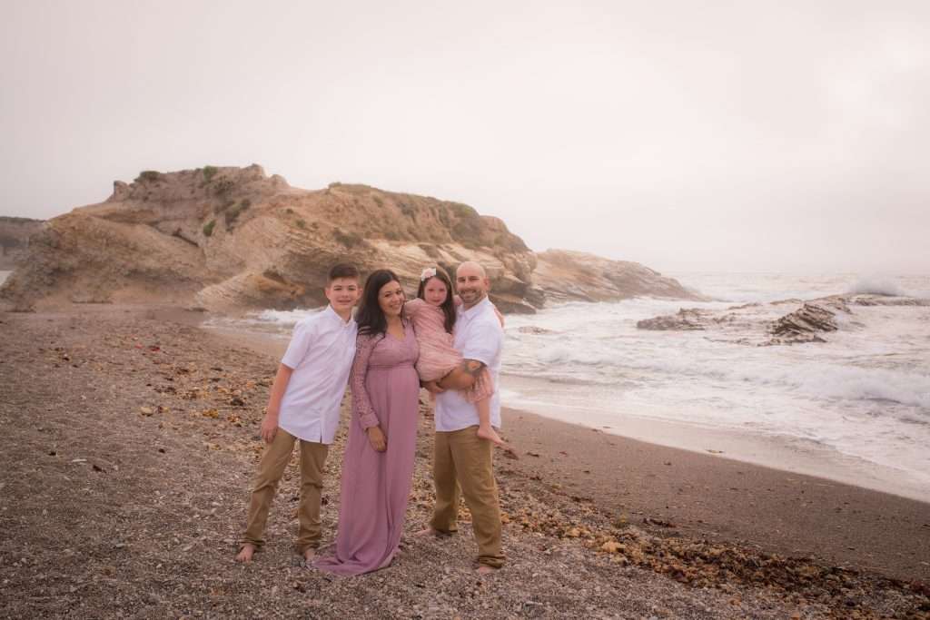 montana de oro family pictures on the beach 